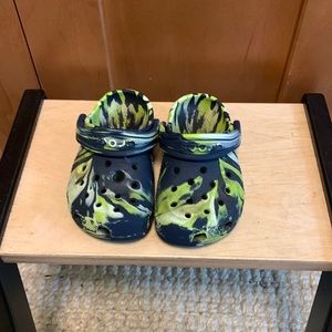 Crocs toddler size 7